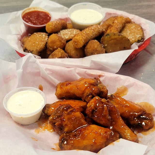 Appetizer Combo with Wings.