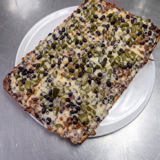 Raffaeles Special Pizza